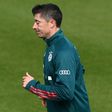 Bayern Munich striker Robert Lewandowski only trained for 40 minutes on Thursday, the club has confirmed