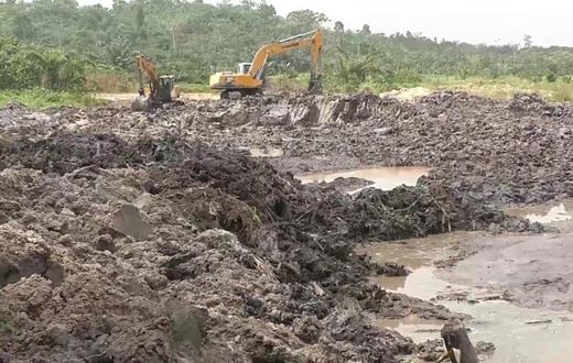 15 persons to face prosecution for defying ban on clay mining