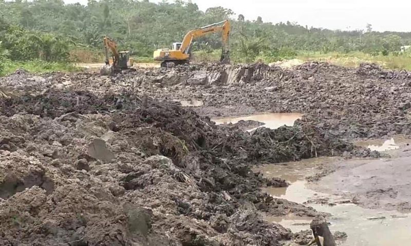 15 persons to face prosecution for defying ban on clay mining