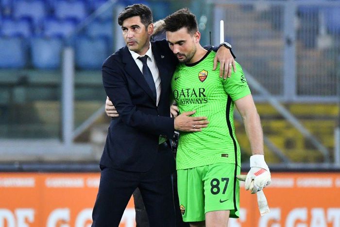 Former AS Roma coach Paulo Fonseca is in talks with Premier League side Tottenham Hotspur to fill the managerial vacancy left when Jose Mourinho was sacked in April according to multiple British media reports