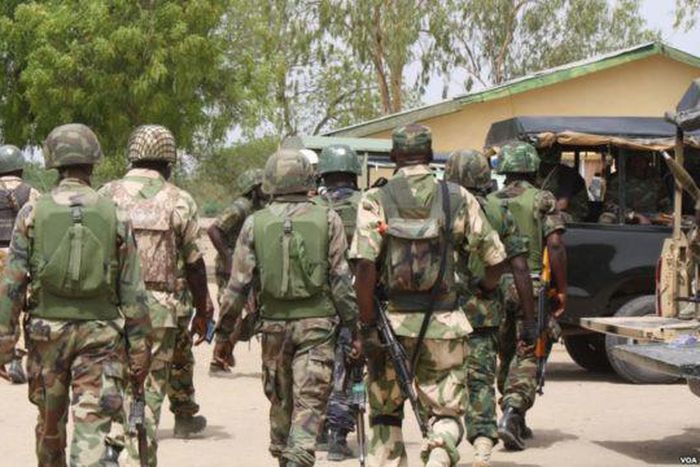 Soldier shoots himself to death after his gun accidentally kills customs officer