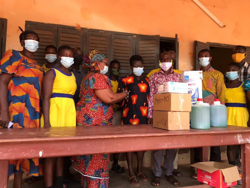 Ekuona Family of Adansi Fomena donates COVID relief items to five institutions