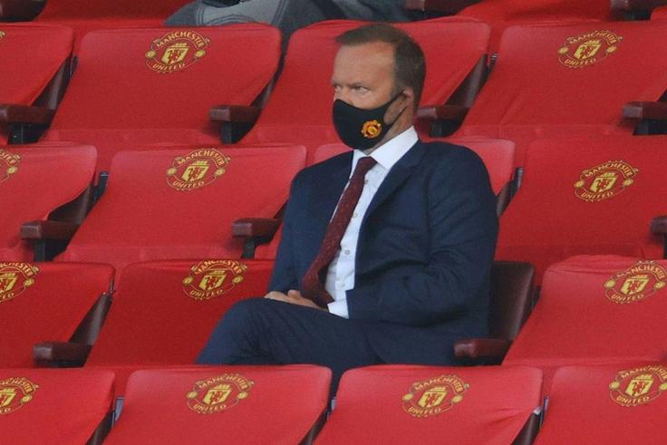 Manchester United executive vice-chairman Ed Woodward is to stand down from his role