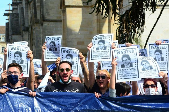 Bordeaux's "Ultramarines" supporter group staged a protest against club president Frederic Longuepee