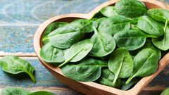 Spinach leaves