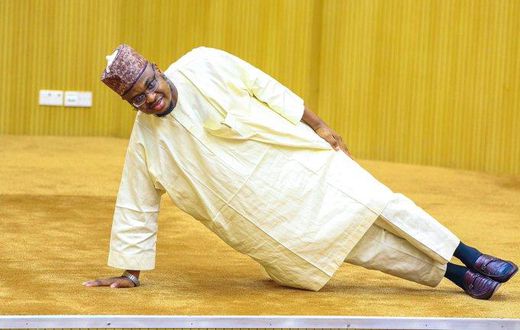 Minister of Communications and Digital Economy, @DrIsaPantami demonstrating to management Staff of the Ministry some exercise tips during the ongoing 2-day retreat (Twitter: @FMOCDENigeria)