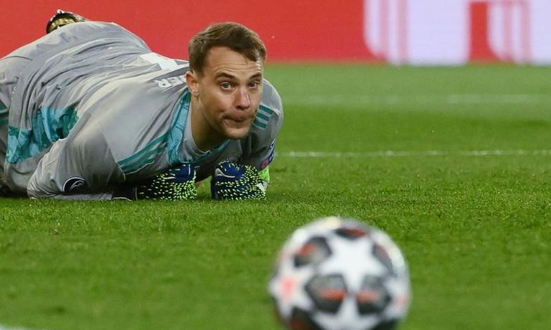 Neuer made some crucial interventions against PSG but could not help Bayern overturn a 3-2 first-leg deficit