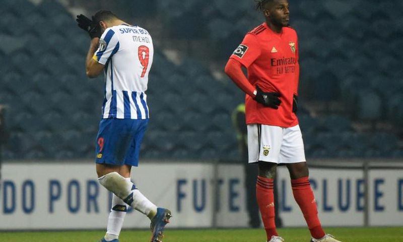 FC Porto's Iranian forward Mehdi Taremi is red-carded
