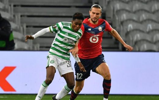 Dutch defender Jeremie Frimpong (L) has signed for Bayer Leverkusen
