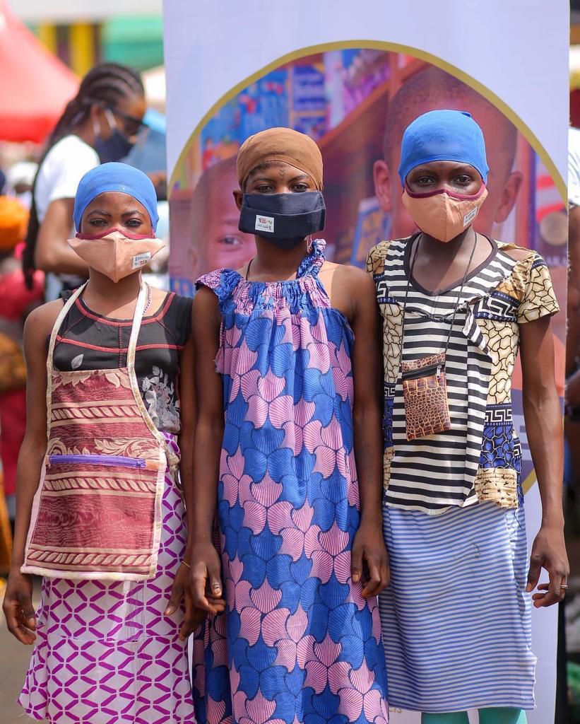 Victoria Michael donates nose masks to the underprivllaiged