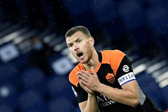 Edin Dzeko was one of the players who failed to convert chances for 10-men Roma at home to Sassuolo