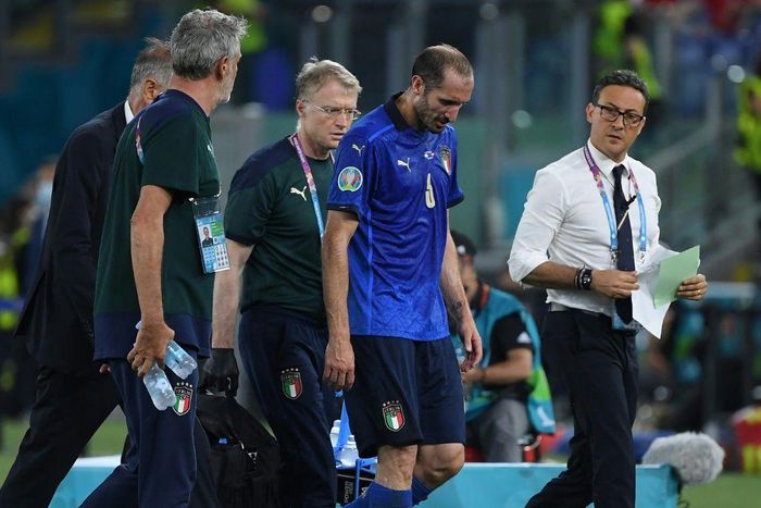 Italy captain Chiellini leaves the pitch injured in Rome