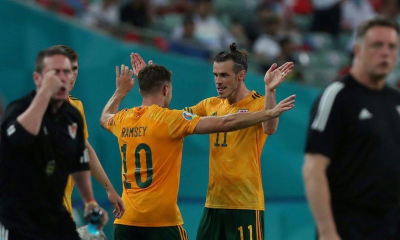 Aaron Ramsey (L) and Gareth Bale created four chances against Turkey