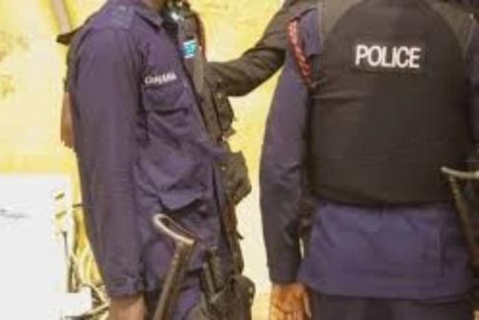 Drunk police officer beats up his boss