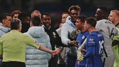 ‘Show him who’s boss!’ – Thiago Silva’s wife hails him for confronting Amartey