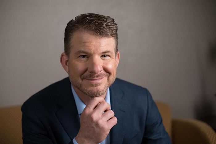 Dr. Nicolas Slenkovich