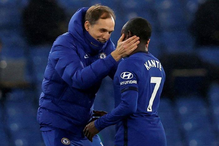 Chelsea boss Thomas Tuchel embraces midfielder N'Golo Kante