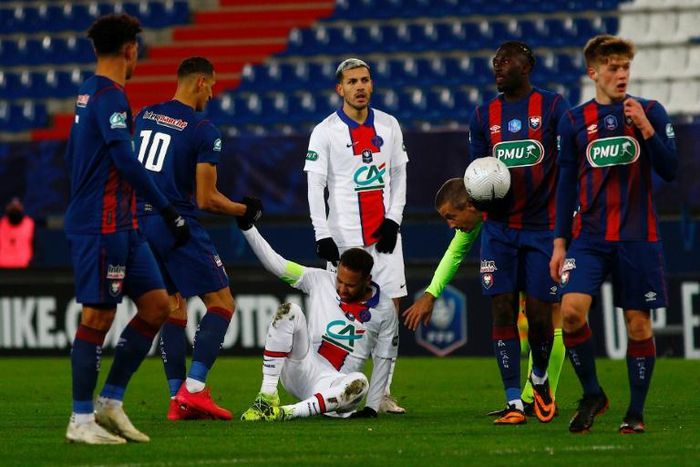 Neymar left the field in last week's French Cup win at Caen with a groin issue