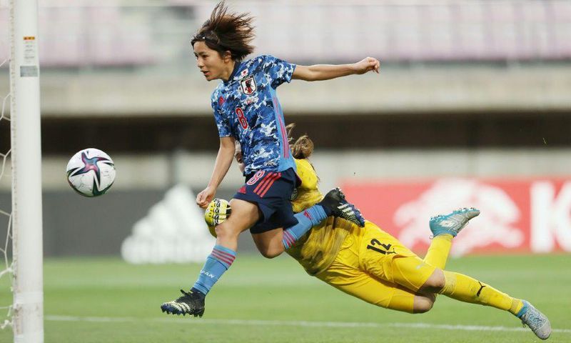 Japan's Mana Iwabuchi has joined Arsenal Women