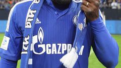 Video: Schalke team manager Gerald Asamoah sheds tears after team’s relegation
