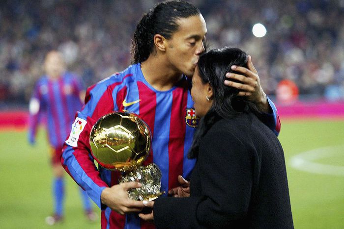 Ronaldinho’s mother dies after contracting COVID-19