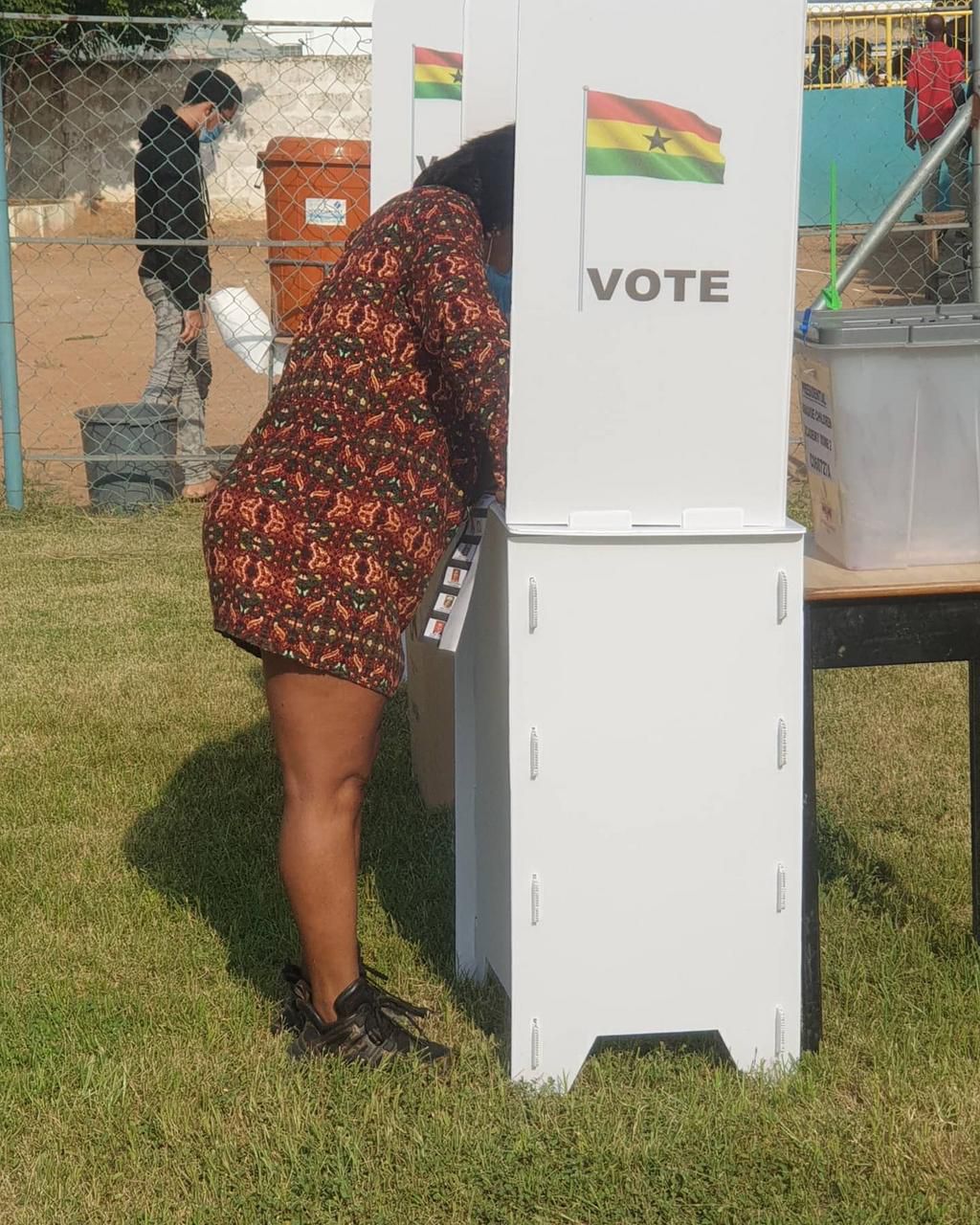 Afia Schwarzenegger and her twin sons cast their votes