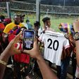 Callum Hudson-Odoi: Hearts of Oak fans present customised jersey to Chelsea star