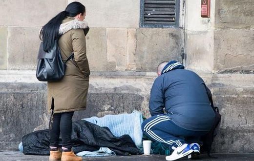 Homeless man rejects tea from good Samaritan, saying “I prefer coffee”