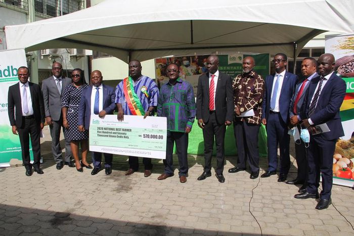 Mr Kusi receives his prize as 2020 best farmer