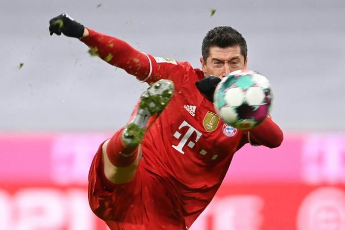 Robert Lewandowski claimed his 25th Bundesliga goal this season for Bayern Munich on Monday