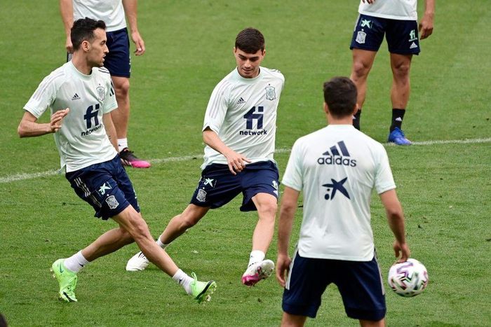 Spain's Euro preparations have been disrupted after Sergio Busquets (left) tested positive for Covid-19 last weekend.