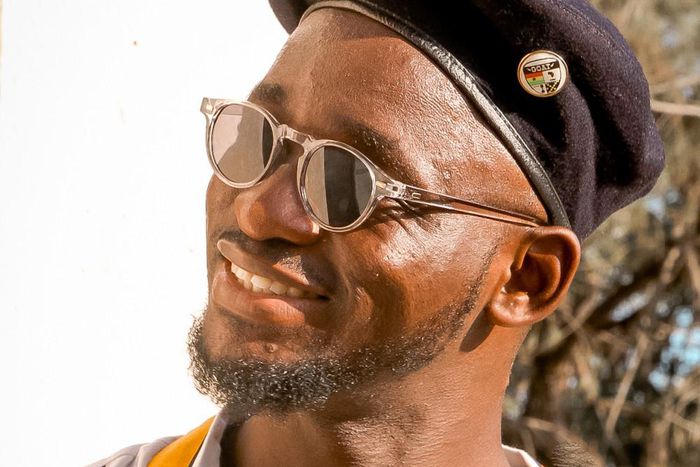 Avit ushers in the summer of love with bright and hopeful single “Cantona”