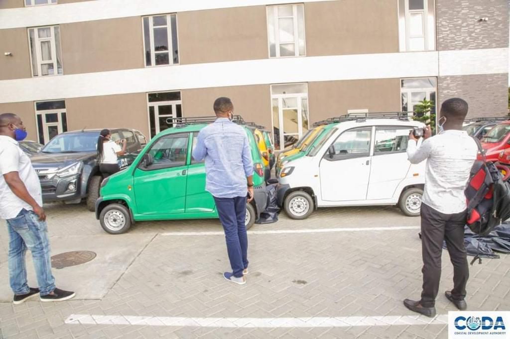 Government unveils quadricycles for ‘okada’ and ‘pragya’ riders