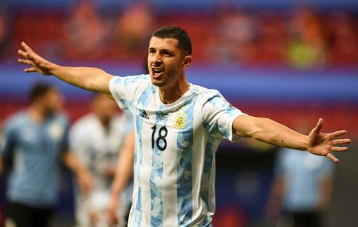 Guido Rodriguez celebrates after scoring the winner for Argentina against Uruguay in the Copa America