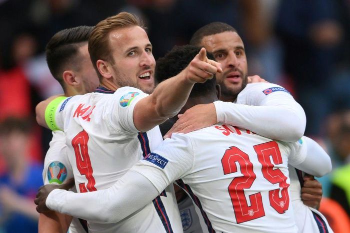 England celebrate Raheem Sterling's goal against the Czech Republic