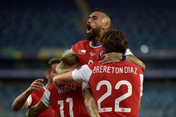Chile's Eduardo Vargas (L) fired La Roja ahead on 26 minutes from a tight angle after latching onto a clever pass from English-born Ben Brereton