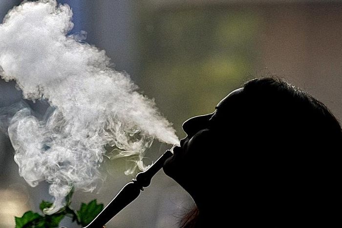 Gov’t urged to ban shisha, cigarettes over respiratory effects during pandemic