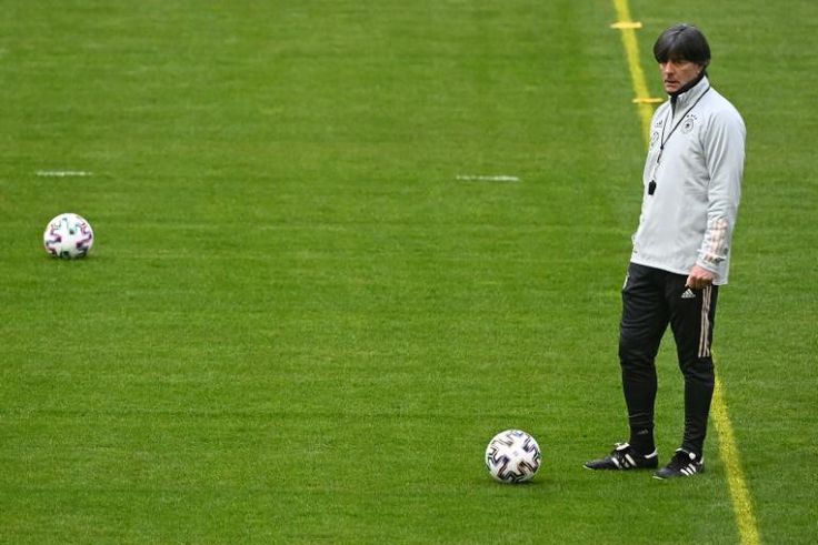 Germany head coach Joachim Loew is targeting three wins from their opening three World Cup qualfiers, starting against Iceland on Thursday