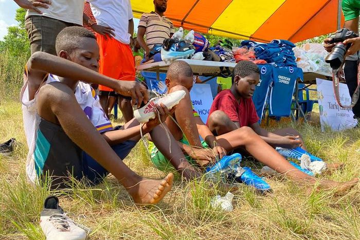 Brighton defender Tariq Lamptey donates boots, food items to kids in Nuaso on Christmas Day