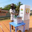 Samini casts his vote in Dansoman