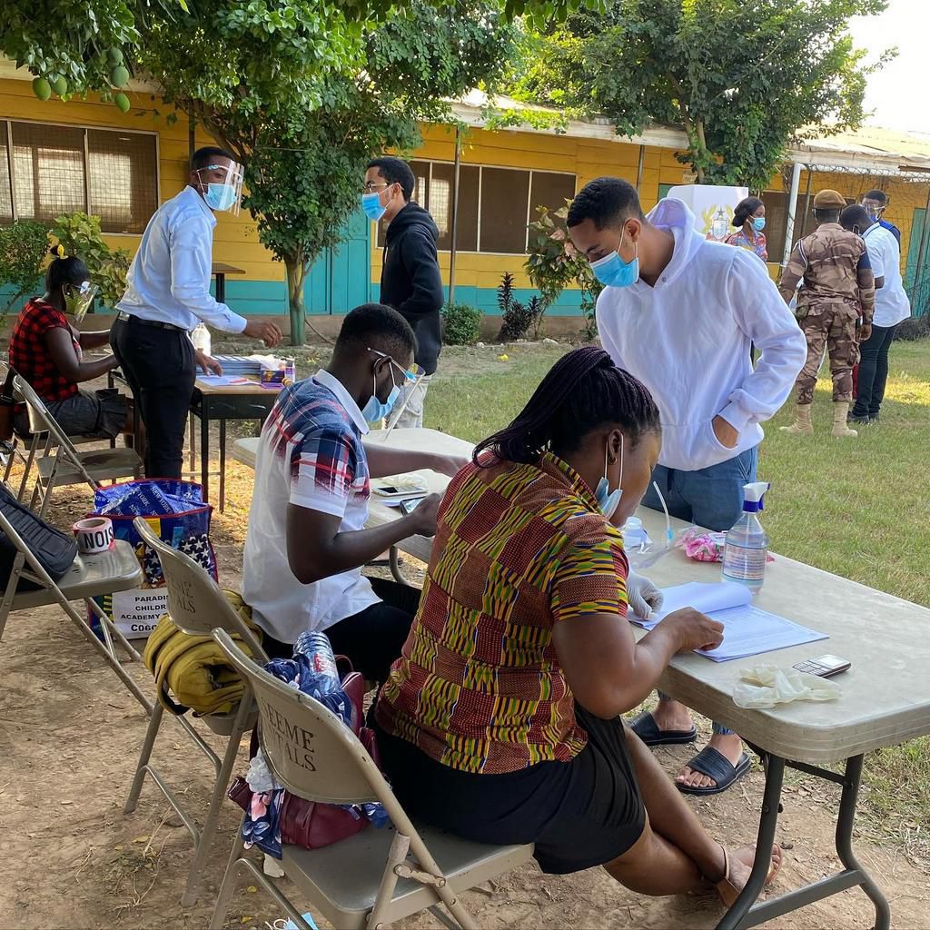 Afia Schwarzenegger and her twin sons cast their votes