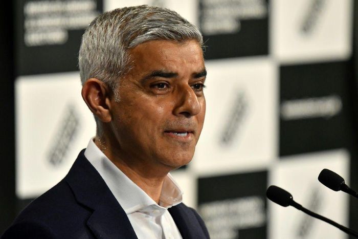 London Mayor Sadiq Khan the Scottish Culture Minister and the Scottish Football Association have told Scotland fans not to come to the Euro 2020 match with England at Wembley unless they have tickets or a safe place to watch it