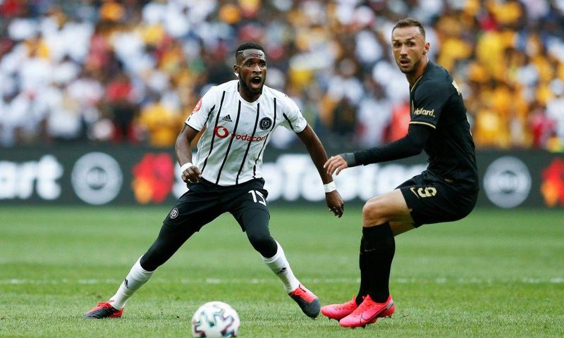 Serbian Samir Nurkovic (R) scored two goals and created another as Kaizer Chiefs hammered Simba 4-0 in a CAF Champions League quarter-final first leg in Soweto on Saturday.