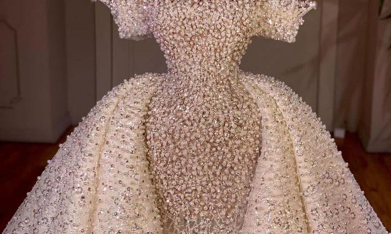 Wedding dress