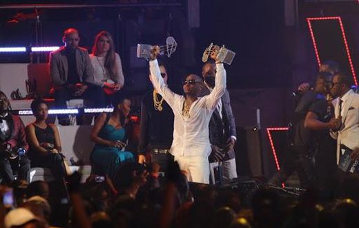Davido wins at 2014 MAMA (MTV Base)
