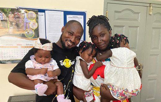 Funny Face's baby mama with his children pay him surprise visit
