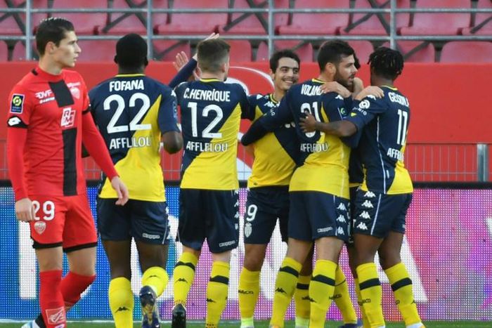 Volland (2R) scored his sixth goal for Monaco