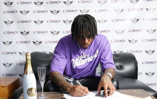 Loofy signs deal with GMG Management label in Ghana