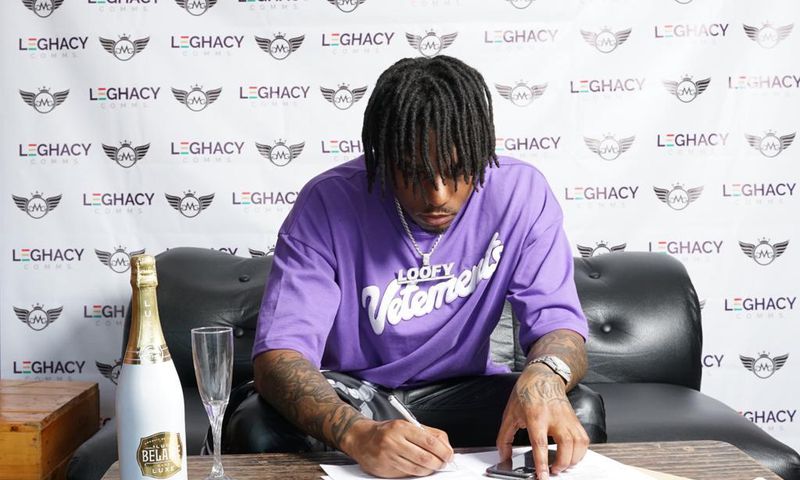 Loofy signs deal with GMG Management label in Ghana