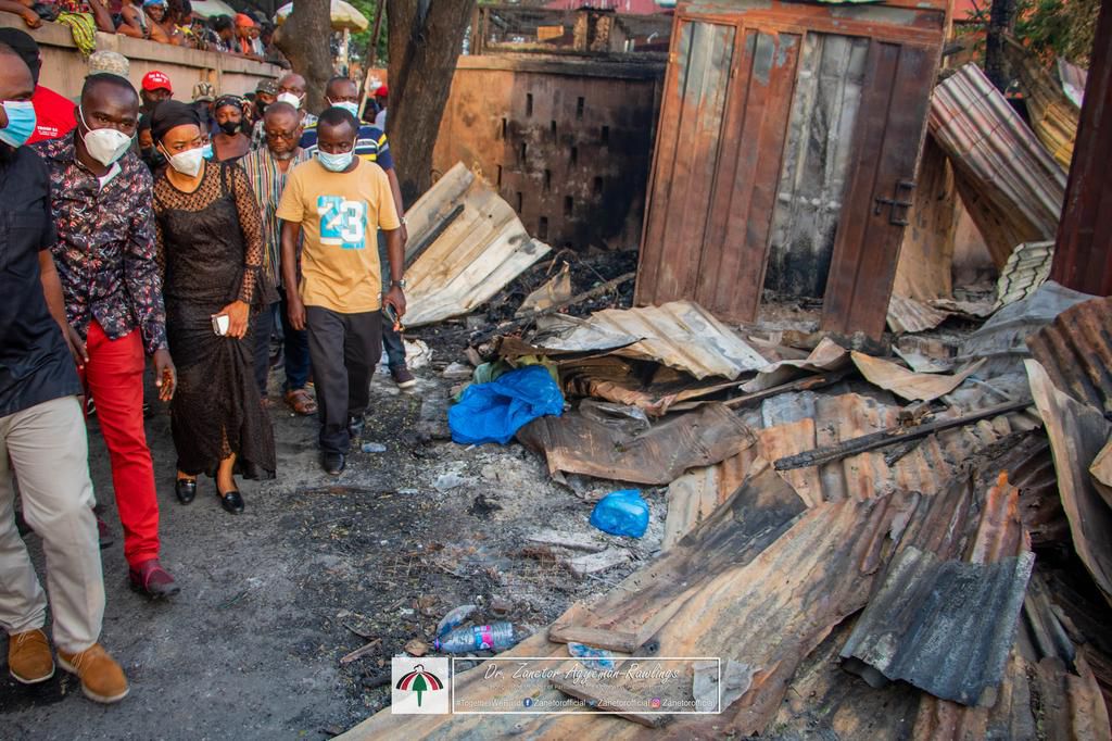 Zanetor Rawlings visits Odawna market